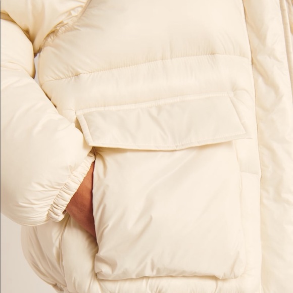 NWT A&F Off-white Utility Puffer - Picture 5 of 7